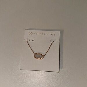 Kendra Scott necklace